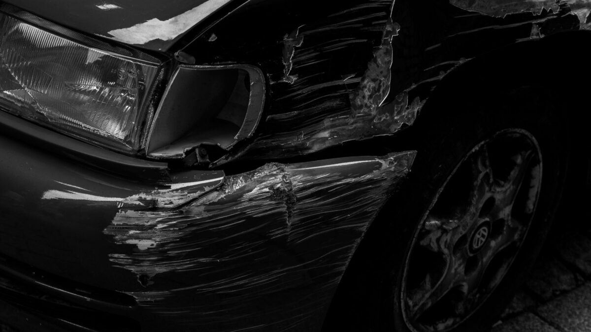 Descrição de carro usado: como informar defeitos e atrair compradores sérios