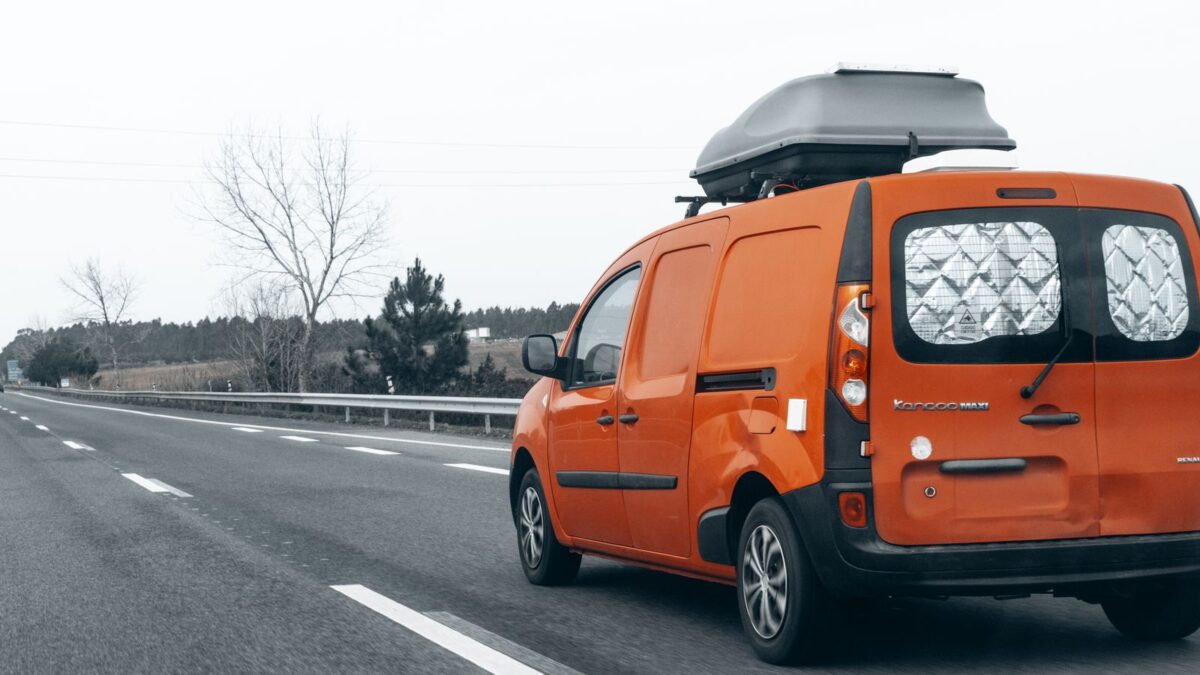 Fiorino usada com traseira baixa: como avaliar molas, carga e estrutura