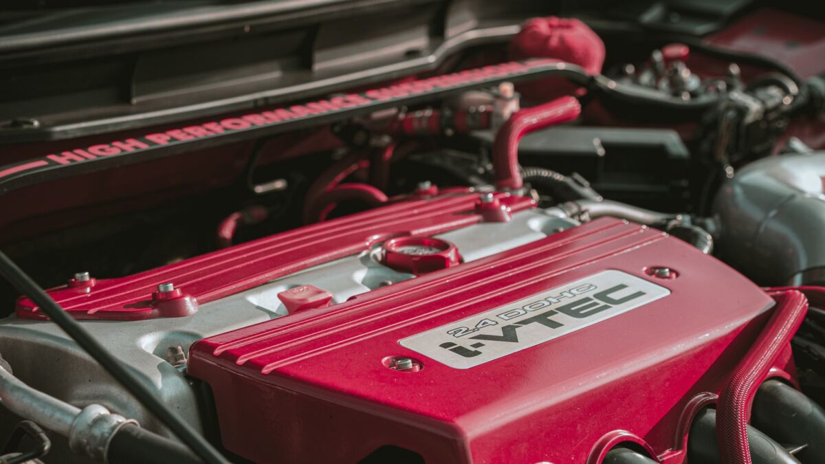 Carro perde força quando esquenta: o que observar antes de trocar peças