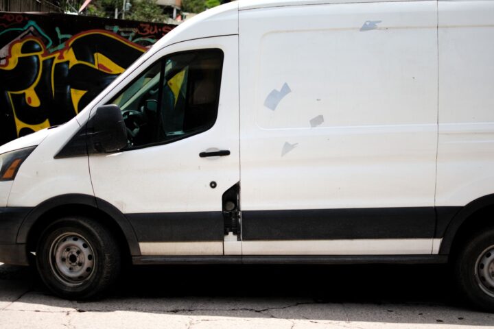 Fiorino ou van compacta para entregas urbanas: qual escolher para sua rotina?